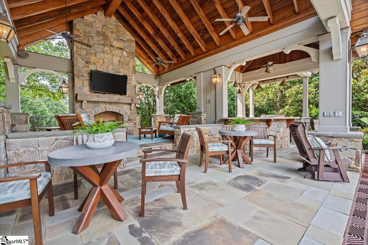 4 Huntington Court