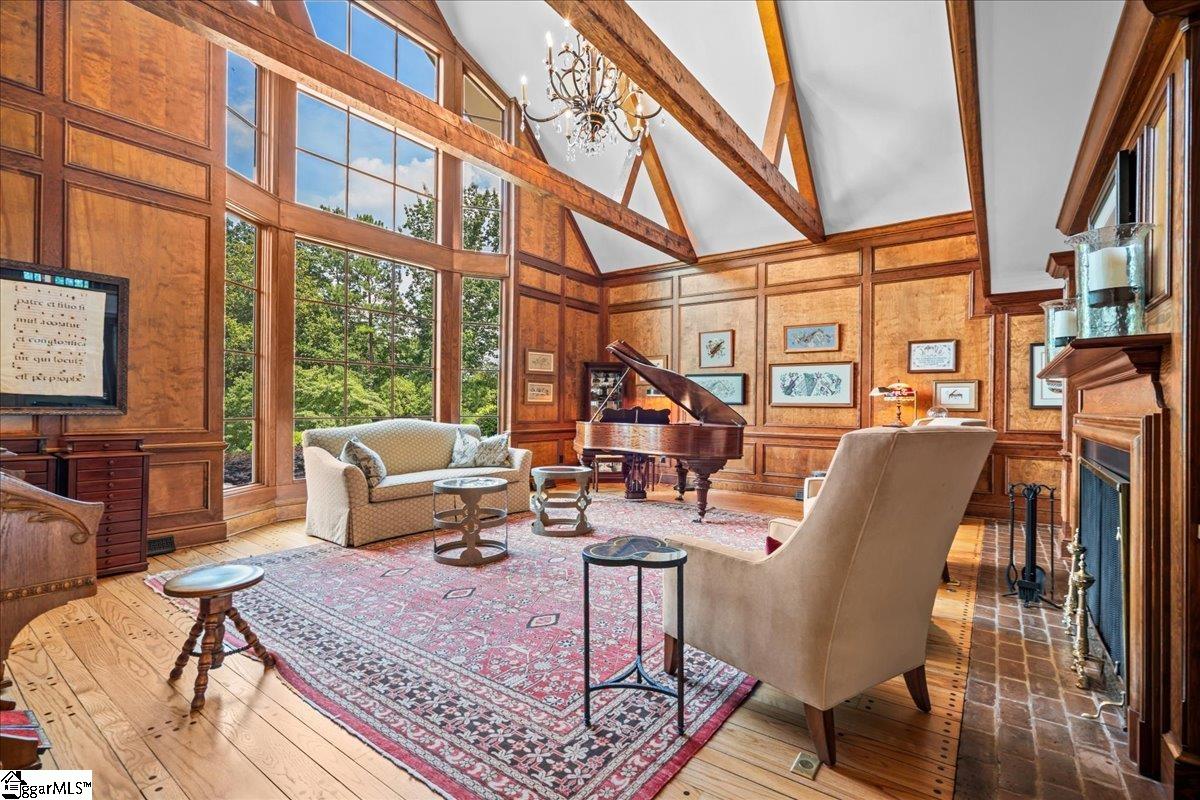 4 Huntington Court