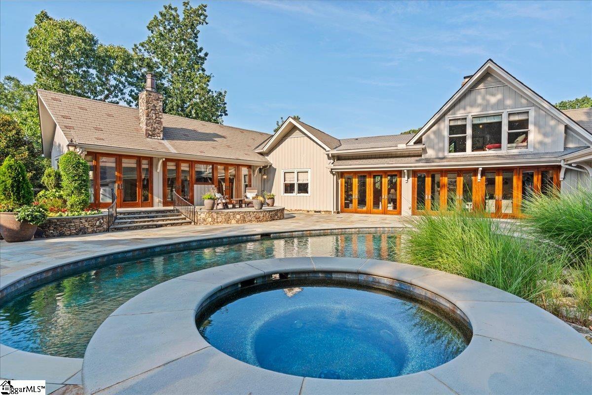 4 Huntington Court