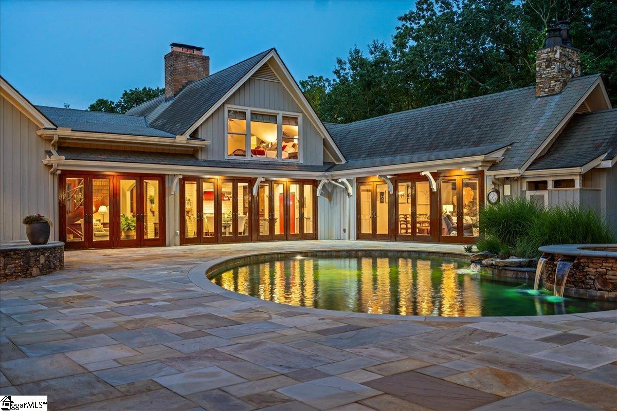 4 Huntington Court