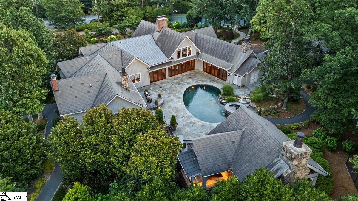 4 Huntington Court