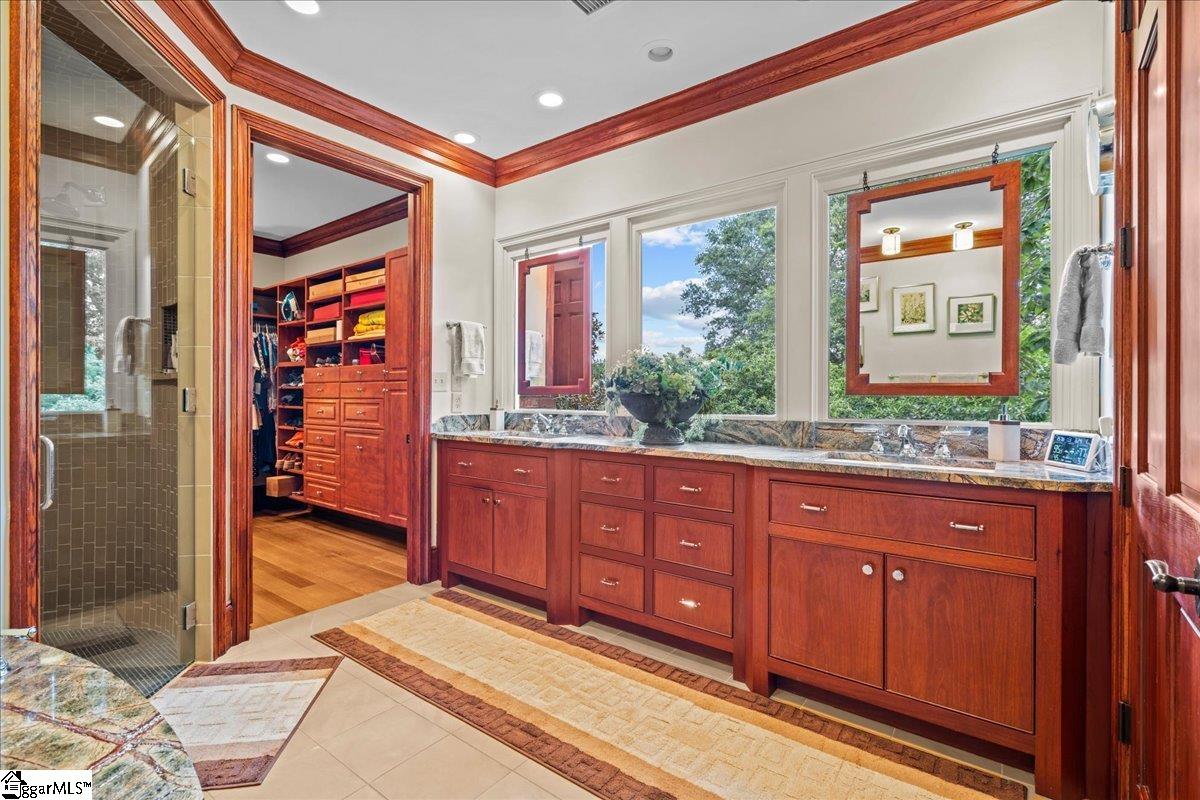 4 Huntington Court