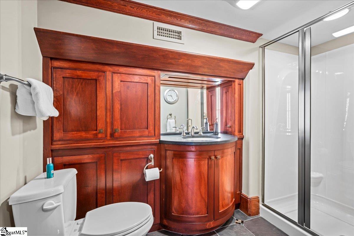 4 Huntington Court