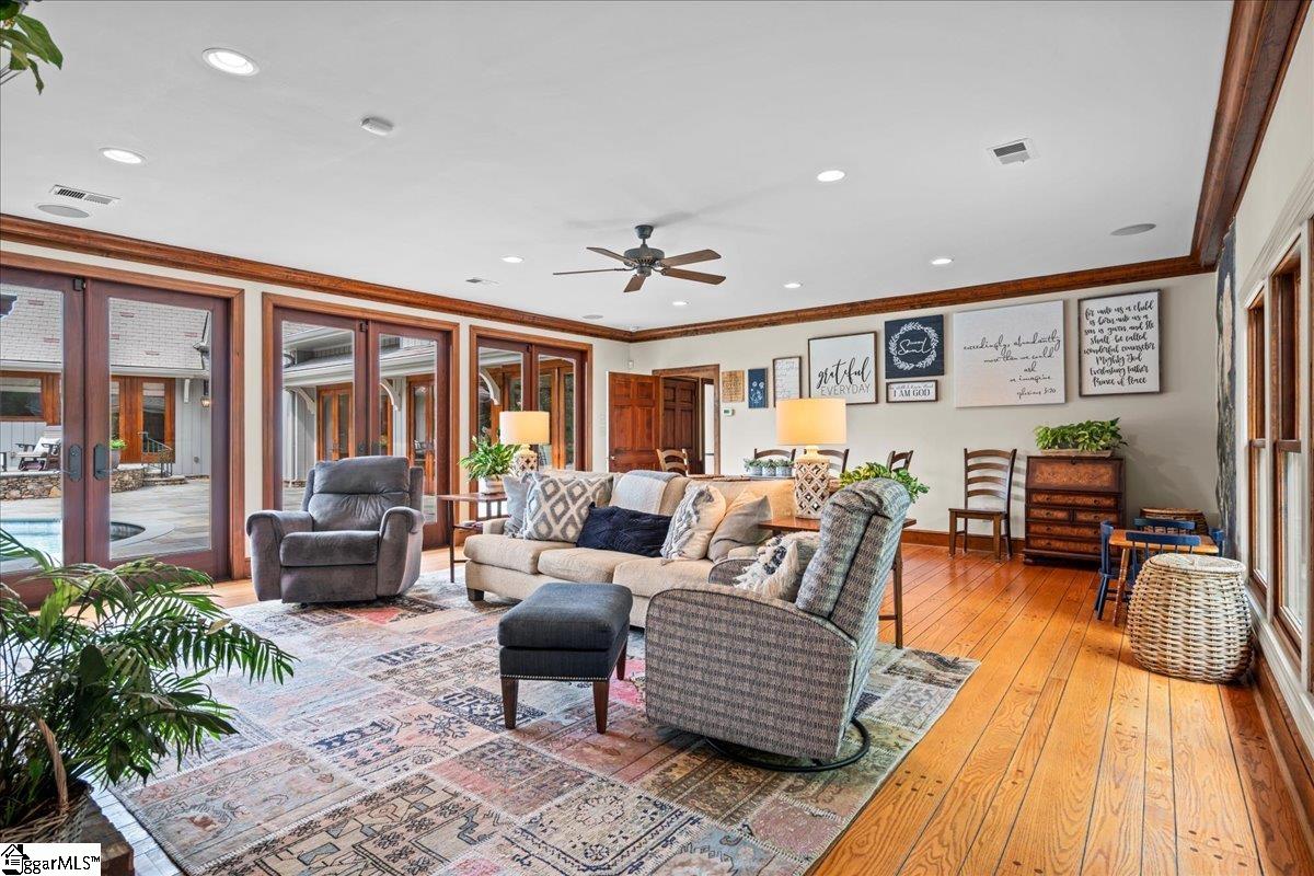 4 Huntington Court