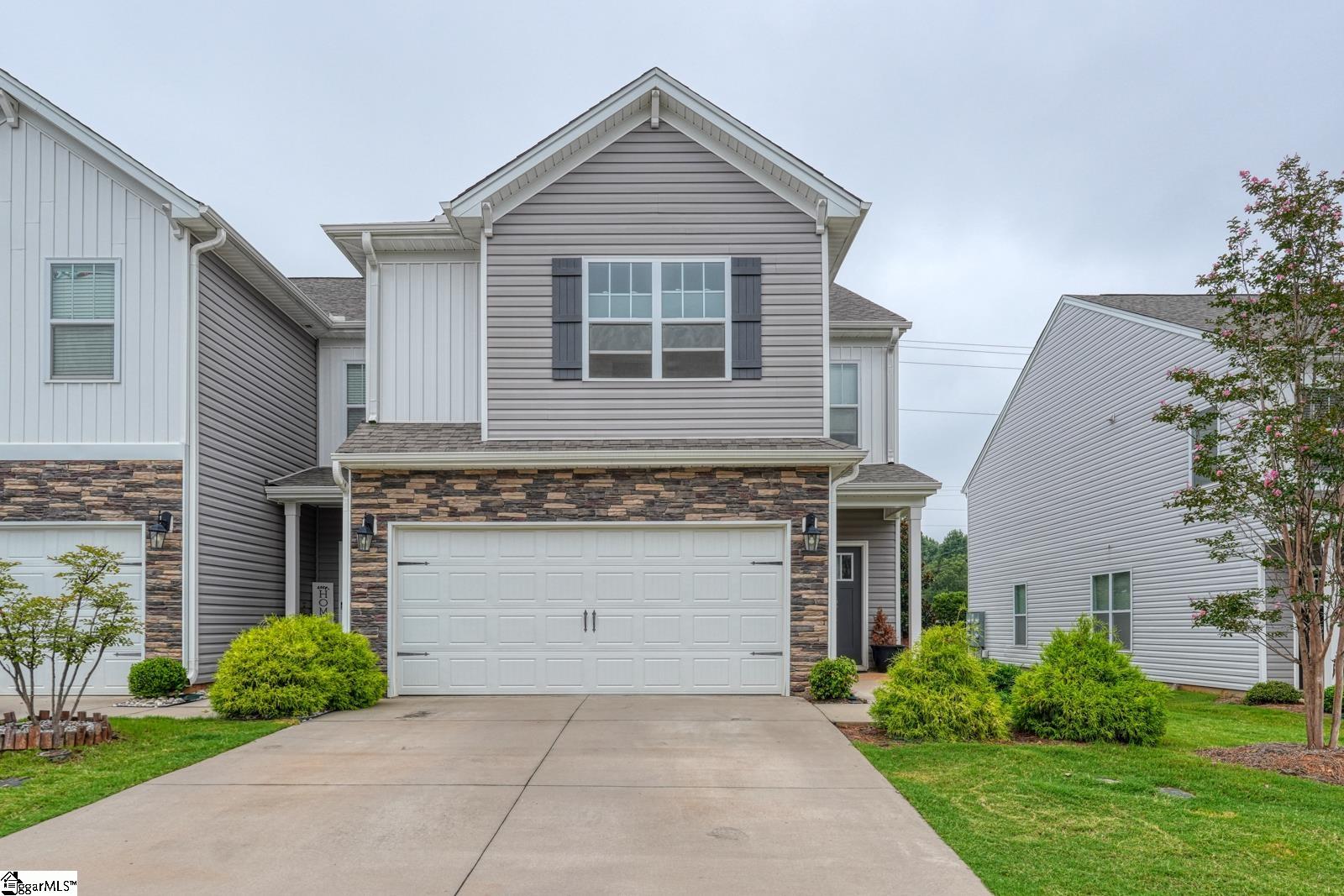 571 Yellow Fox Road, Greer