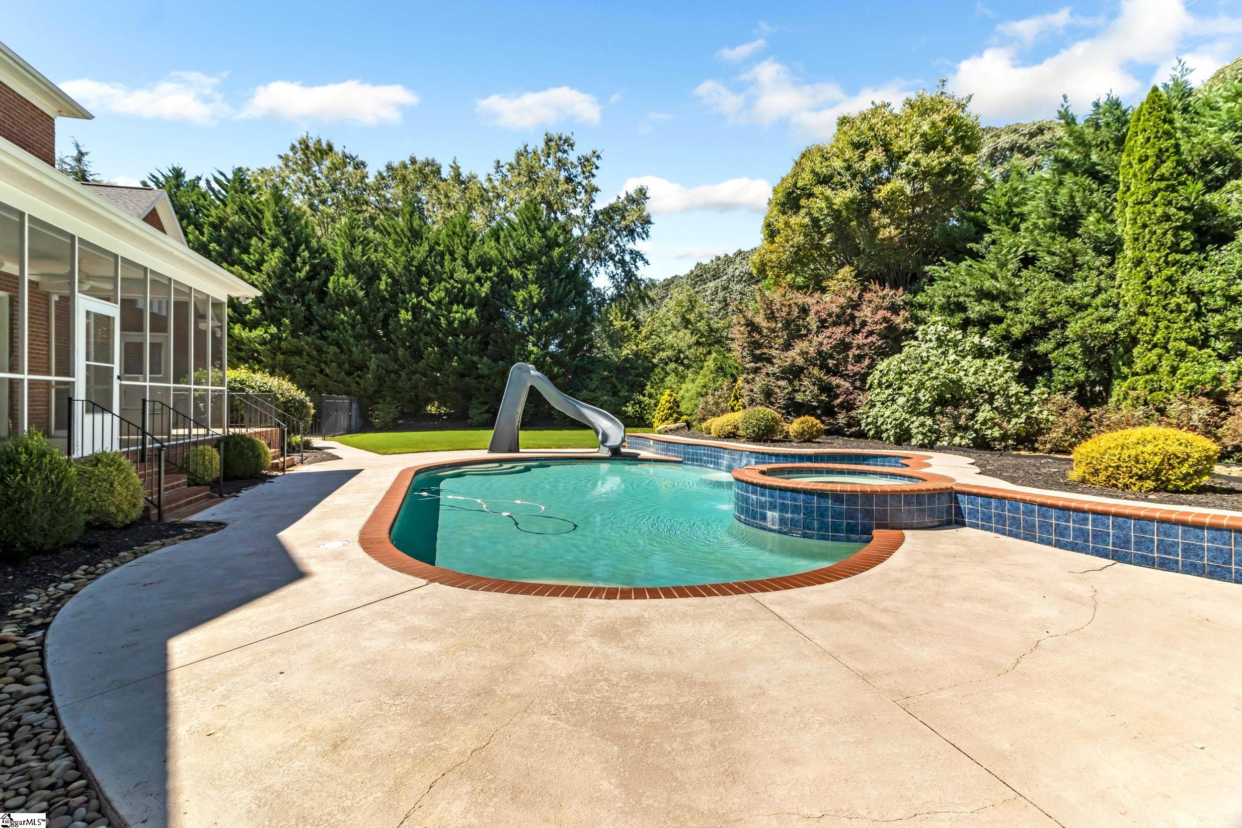 201 Corinthian Drive