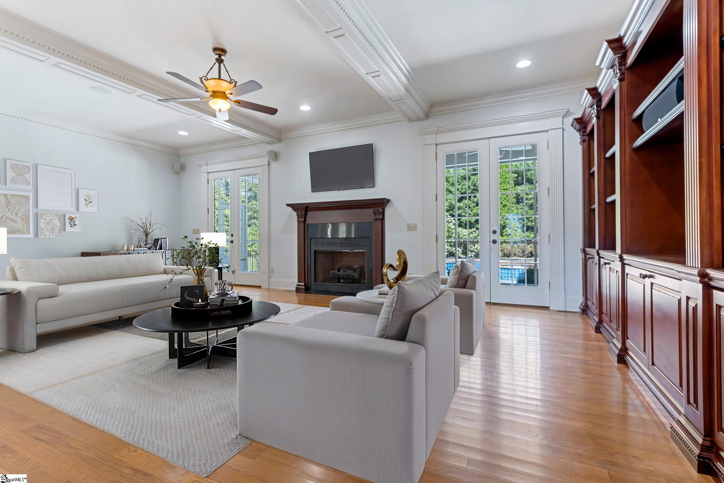 201 Corinthian Drive