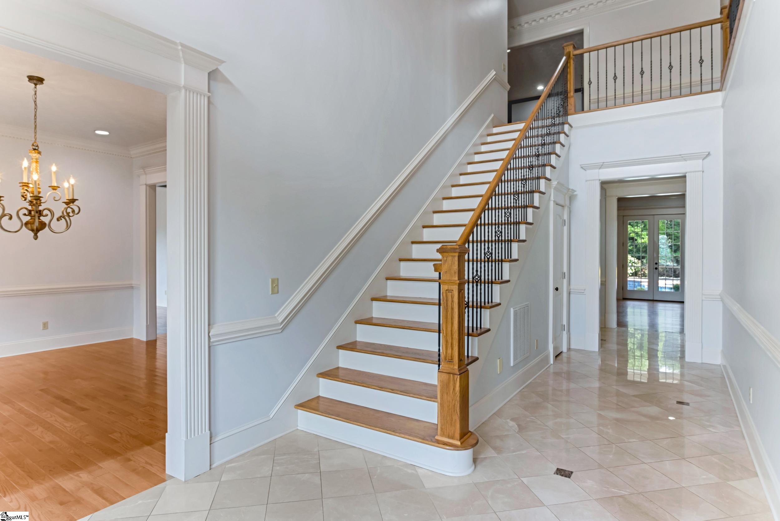 201 Corinthian Drive