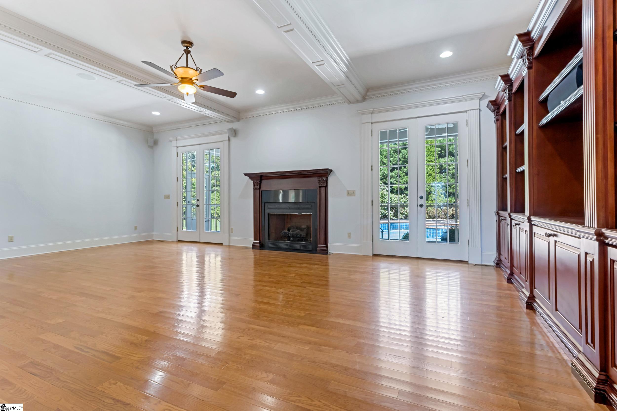 201 Corinthian Drive