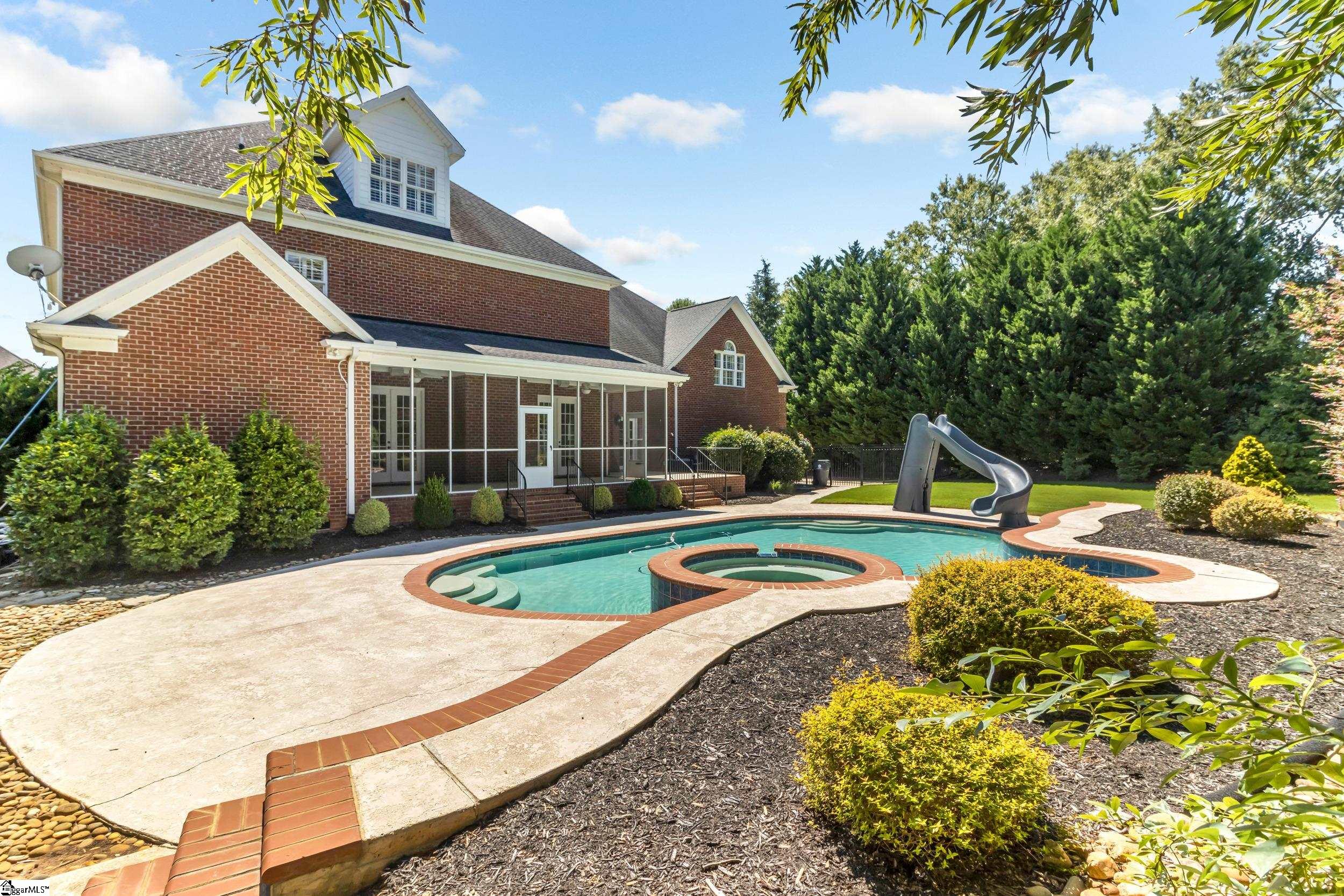 201 Corinthian Drive
