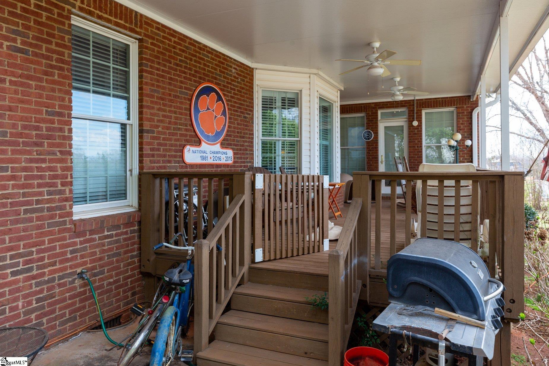 319 Waters Road