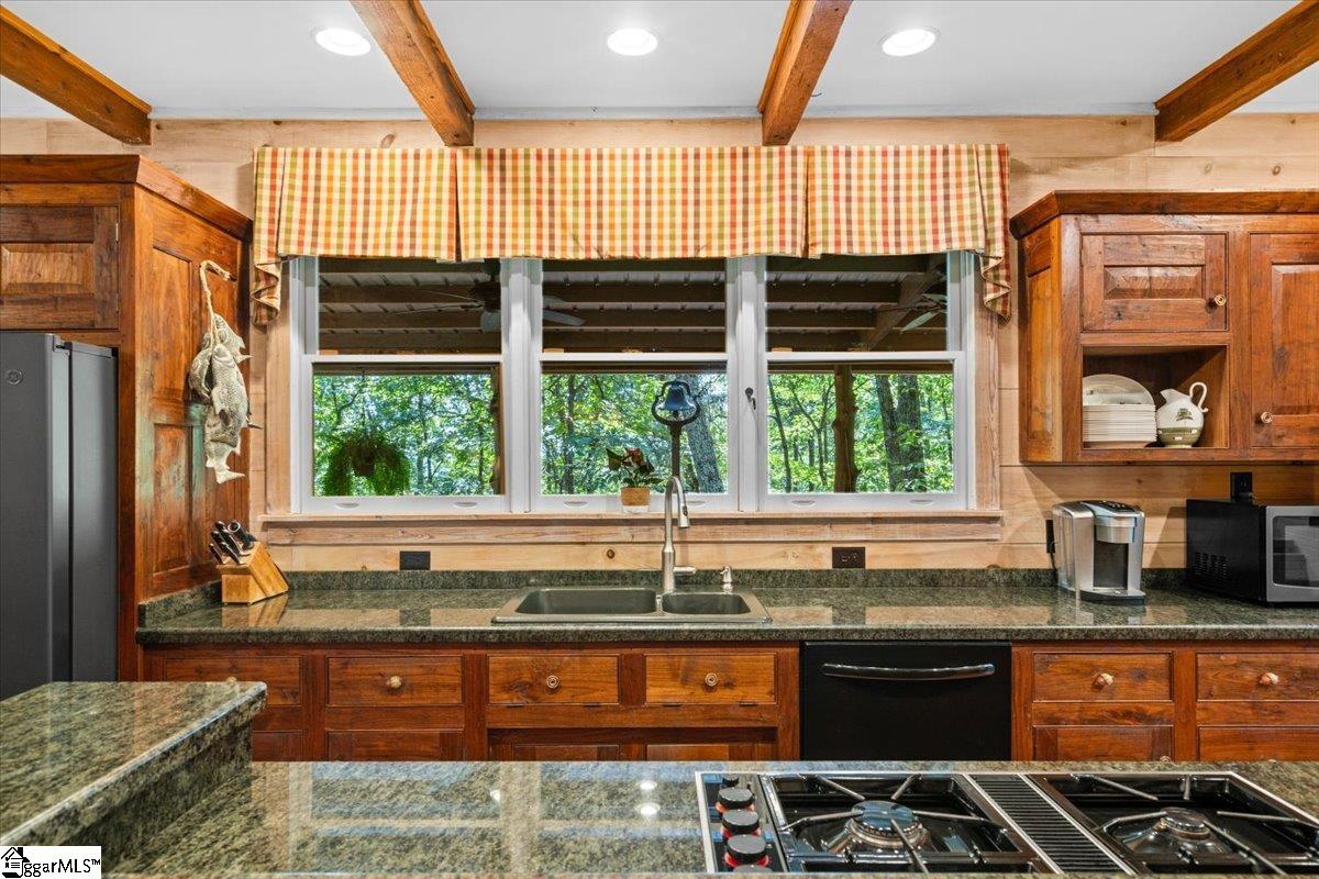 160 Duffs Mountain Road