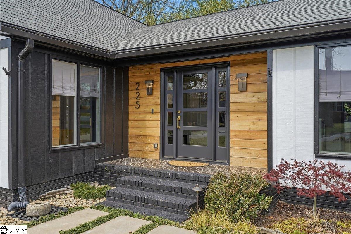 225 Parliament Road