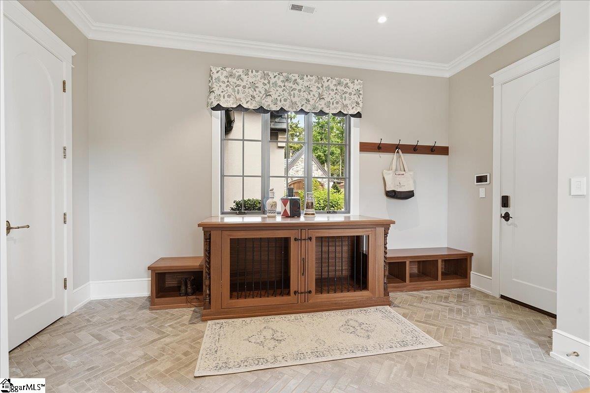 435 Peninsula Ridge