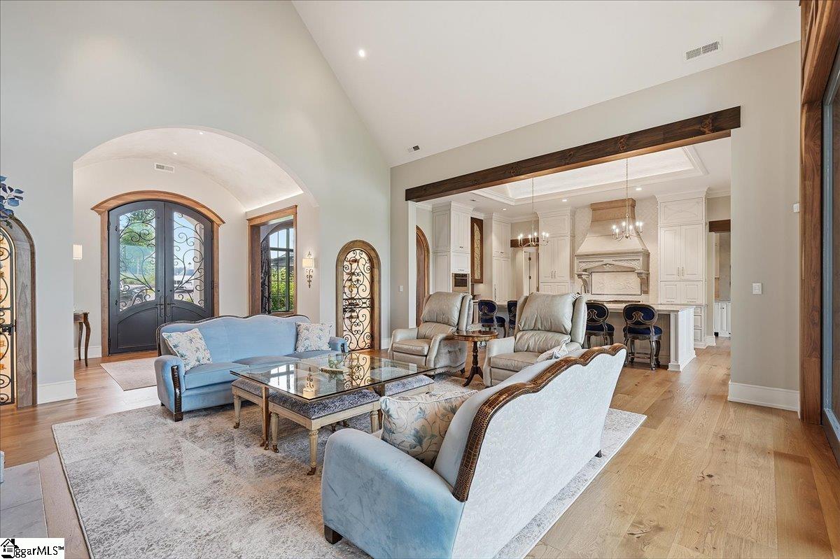 435 Peninsula Ridge