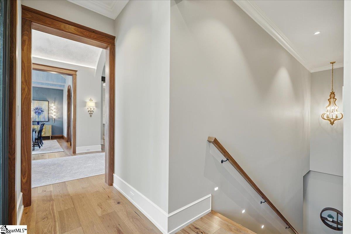 435 Peninsula Ridge
