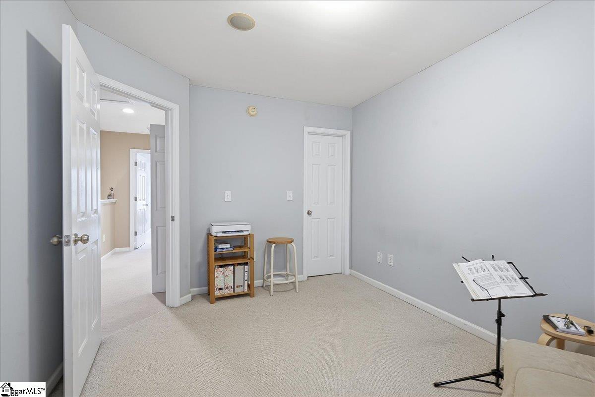 16 Rock Side Court