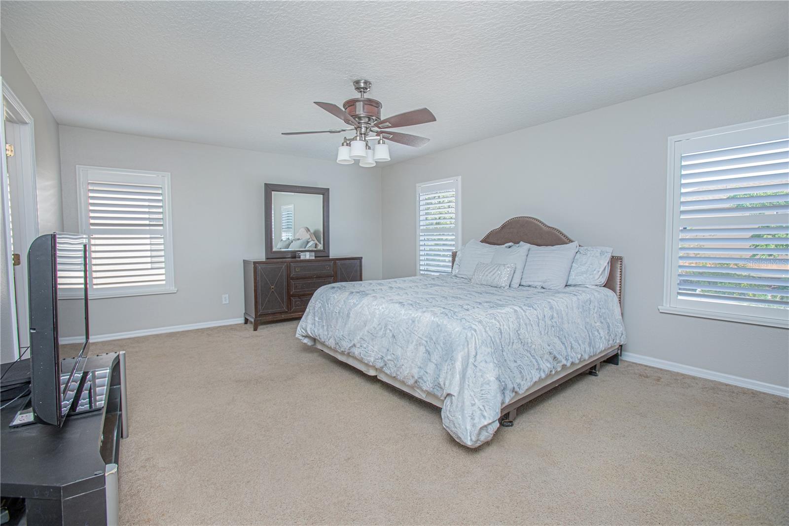 1319 BELLA COOLA DR
