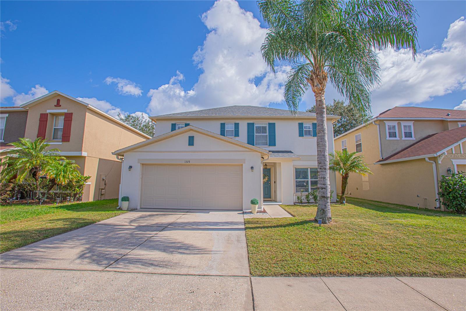 1319 BELLA COOLA DR