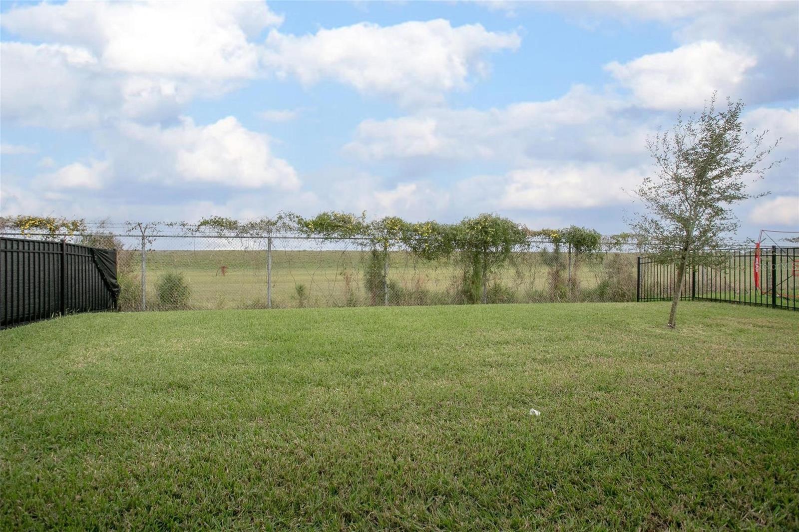 523 LAZIO CIR