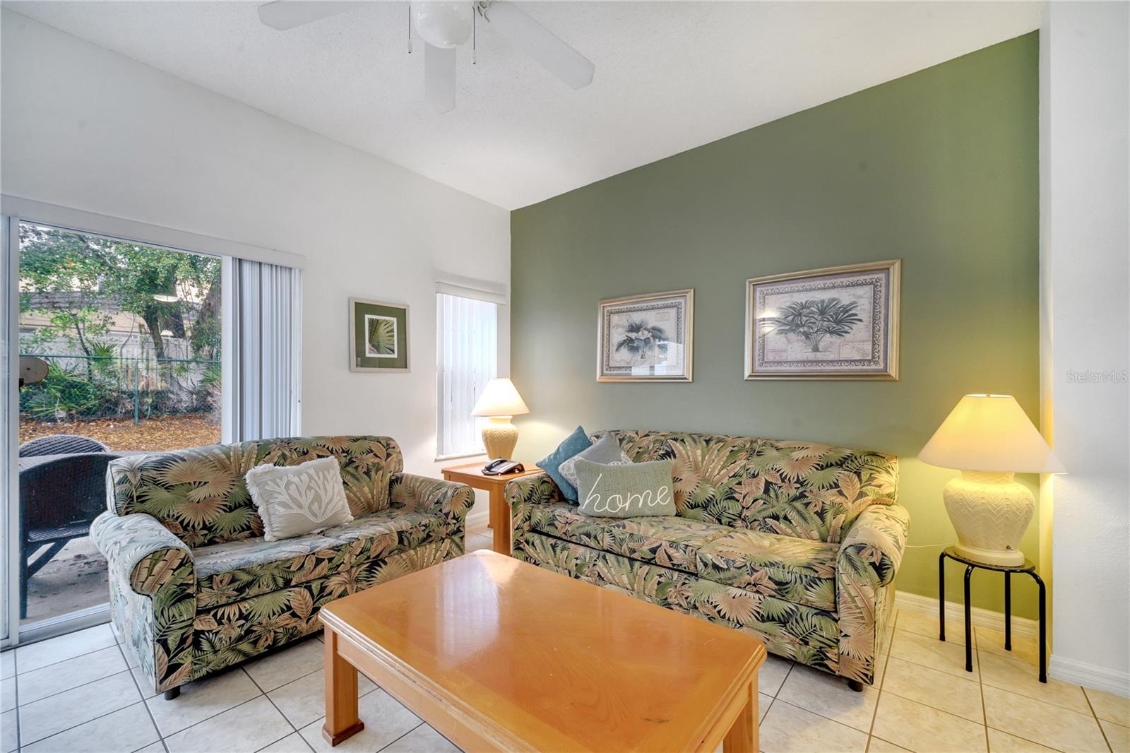 1027 PARK RIDGE CIR