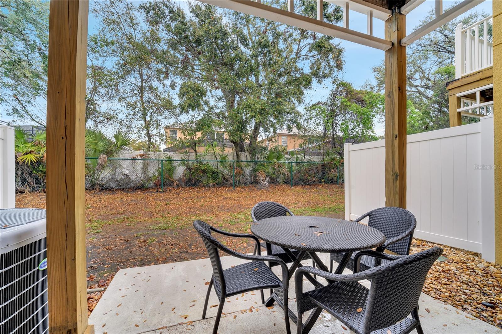 1027 PARK RIDGE CIR