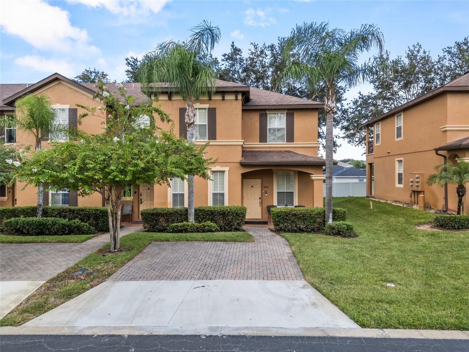 3102 CALABRIA AVE #3102