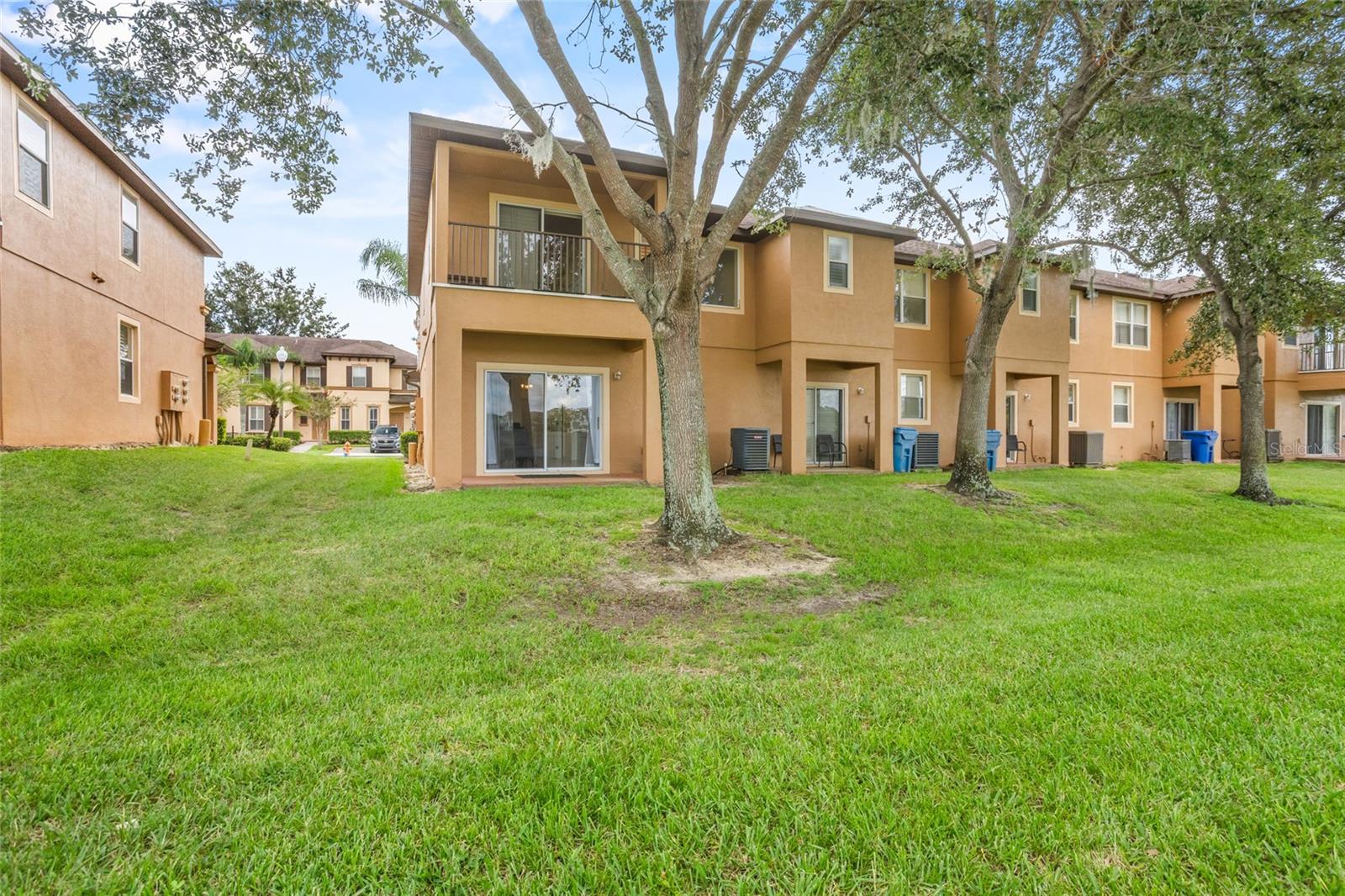 3102 CALABRIA AVE #3102