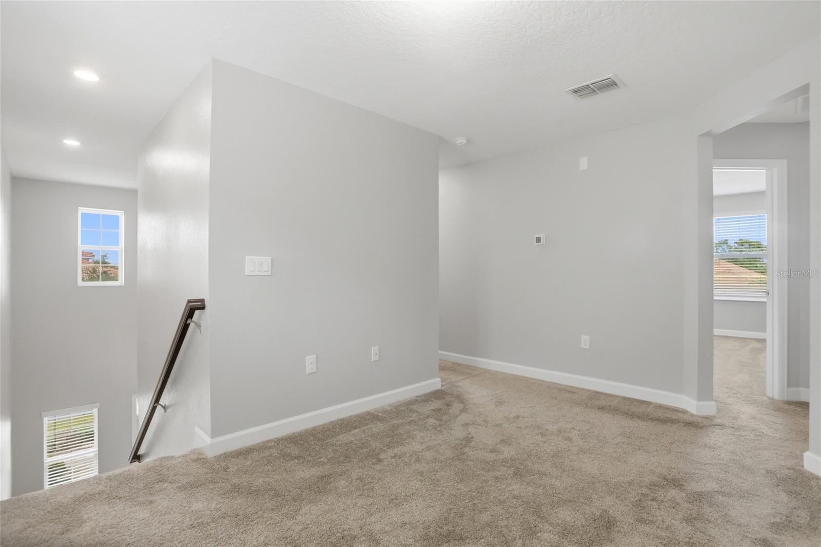 8700 PACIFIC DUNES DR