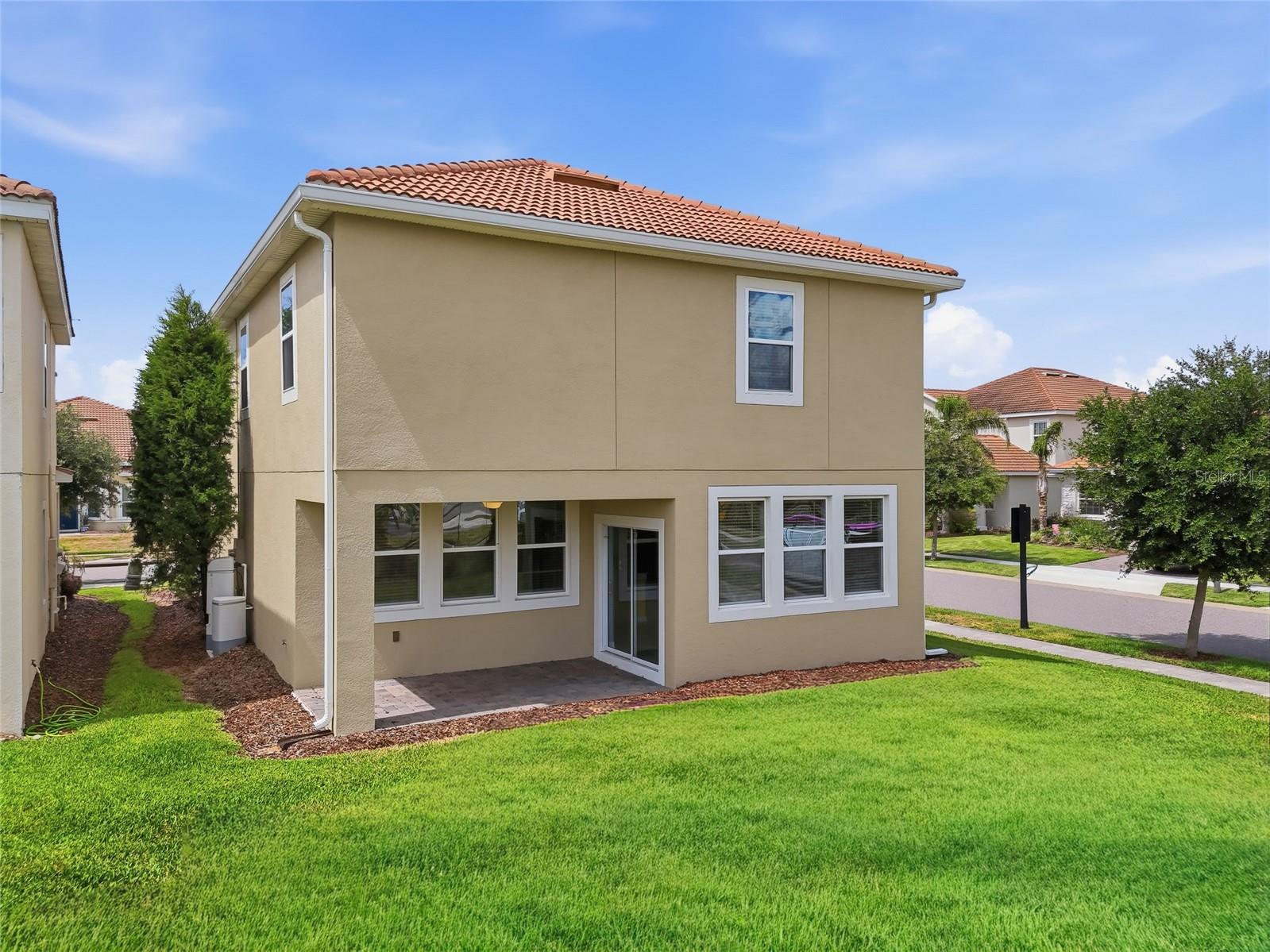 8700 PACIFIC DUNES DR
