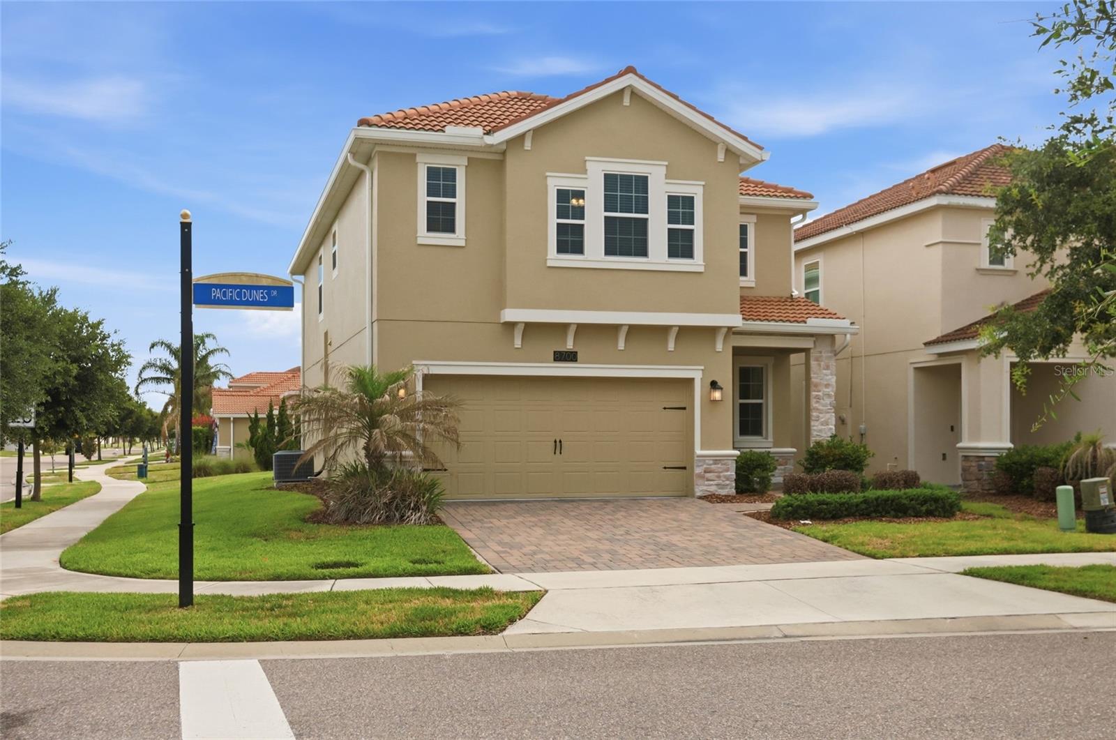8700 PACIFIC DUNES DR