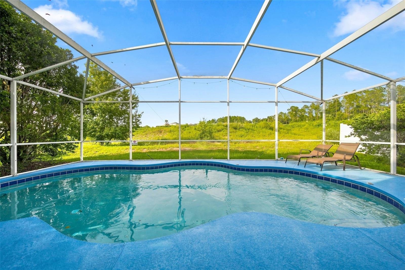 254 GLENEAGLES DR