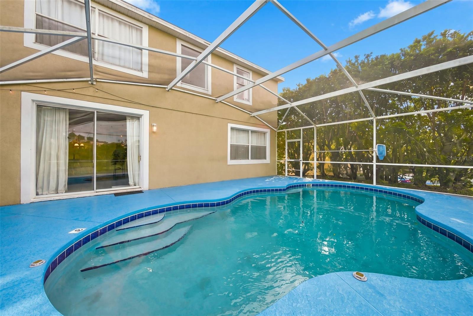 254 GLENEAGLES DR
