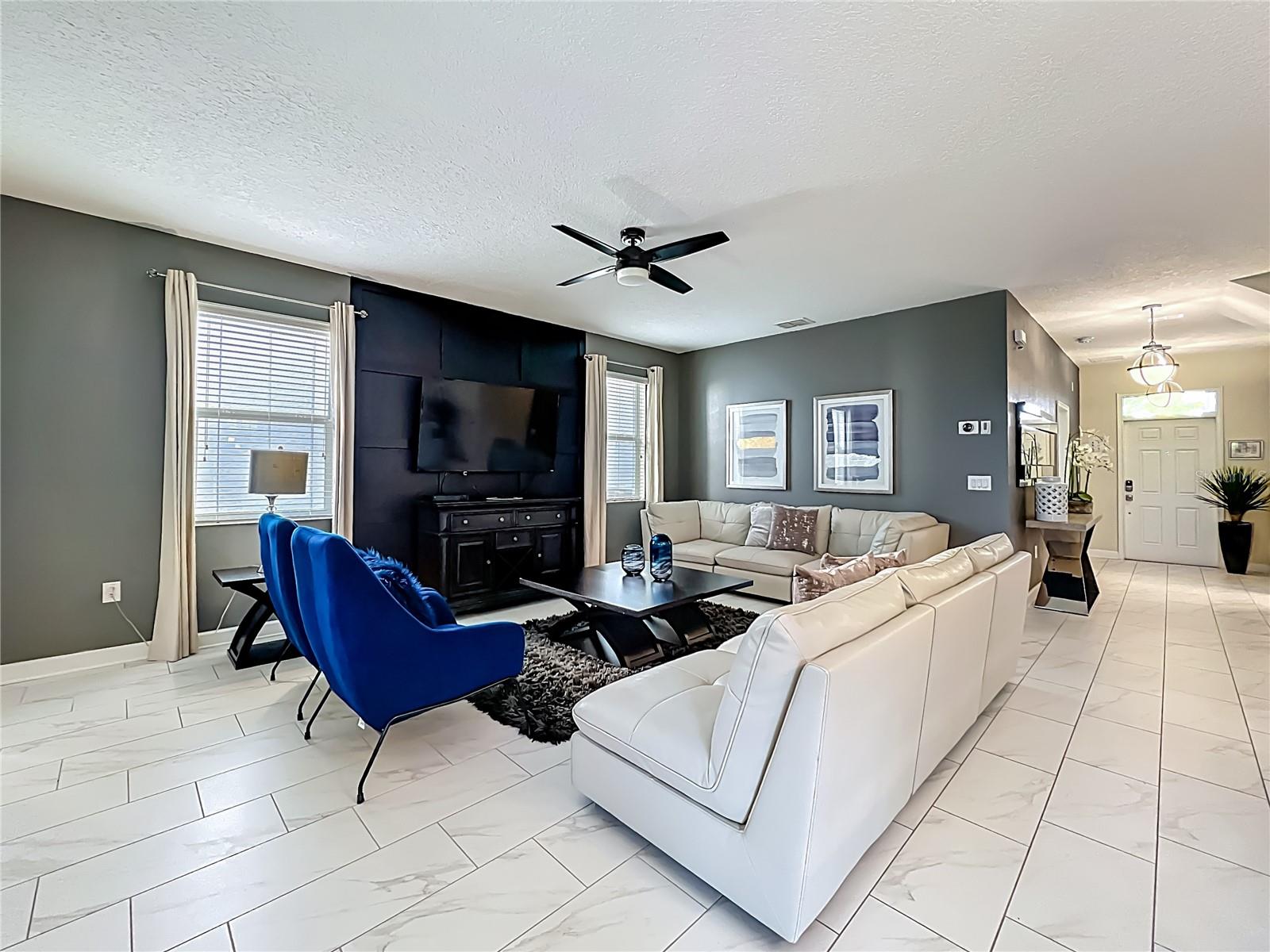 9018 STINGER DR