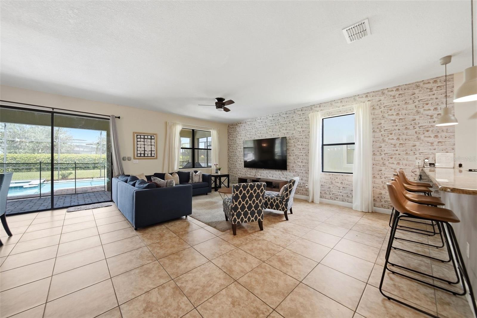 1416 MOON VALLEY DR