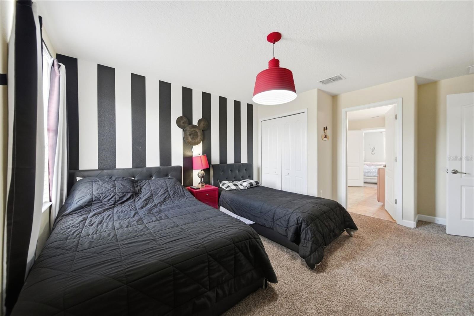 1416 MOON VALLEY DR