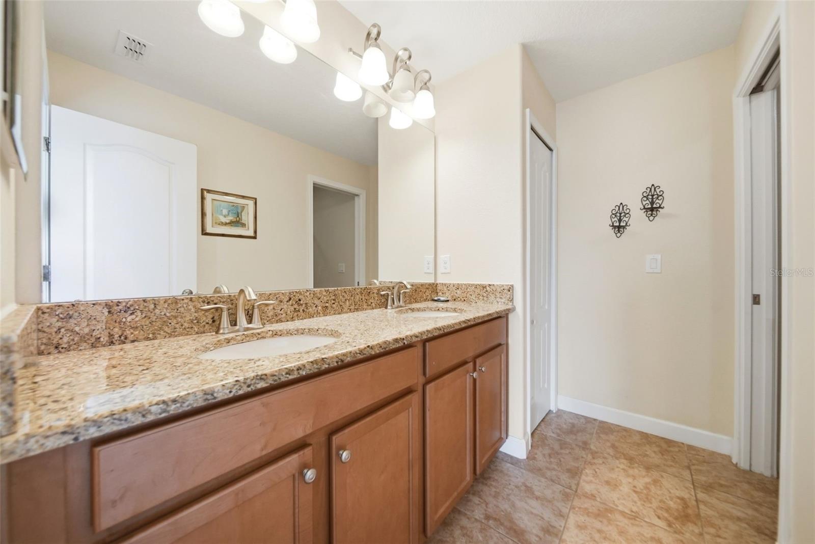 1416 MOON VALLEY DR
