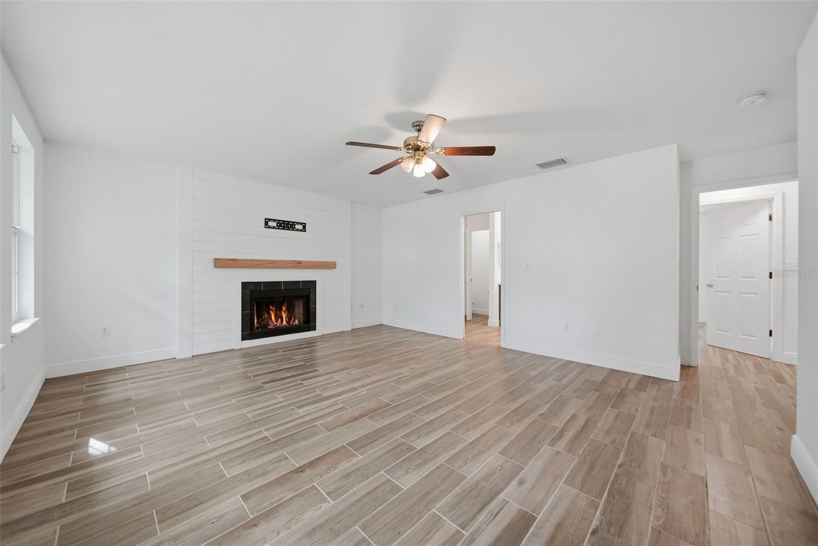 4855 LILLIAN BLACK RD