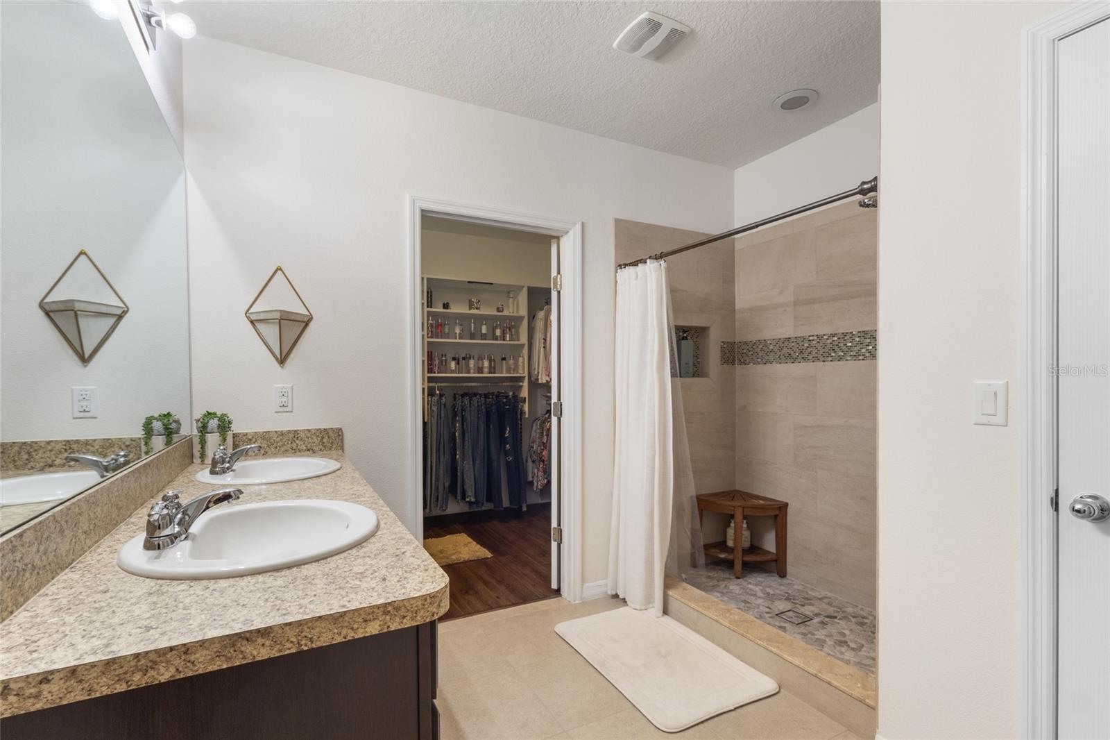 5759 MARSH LANDING DR