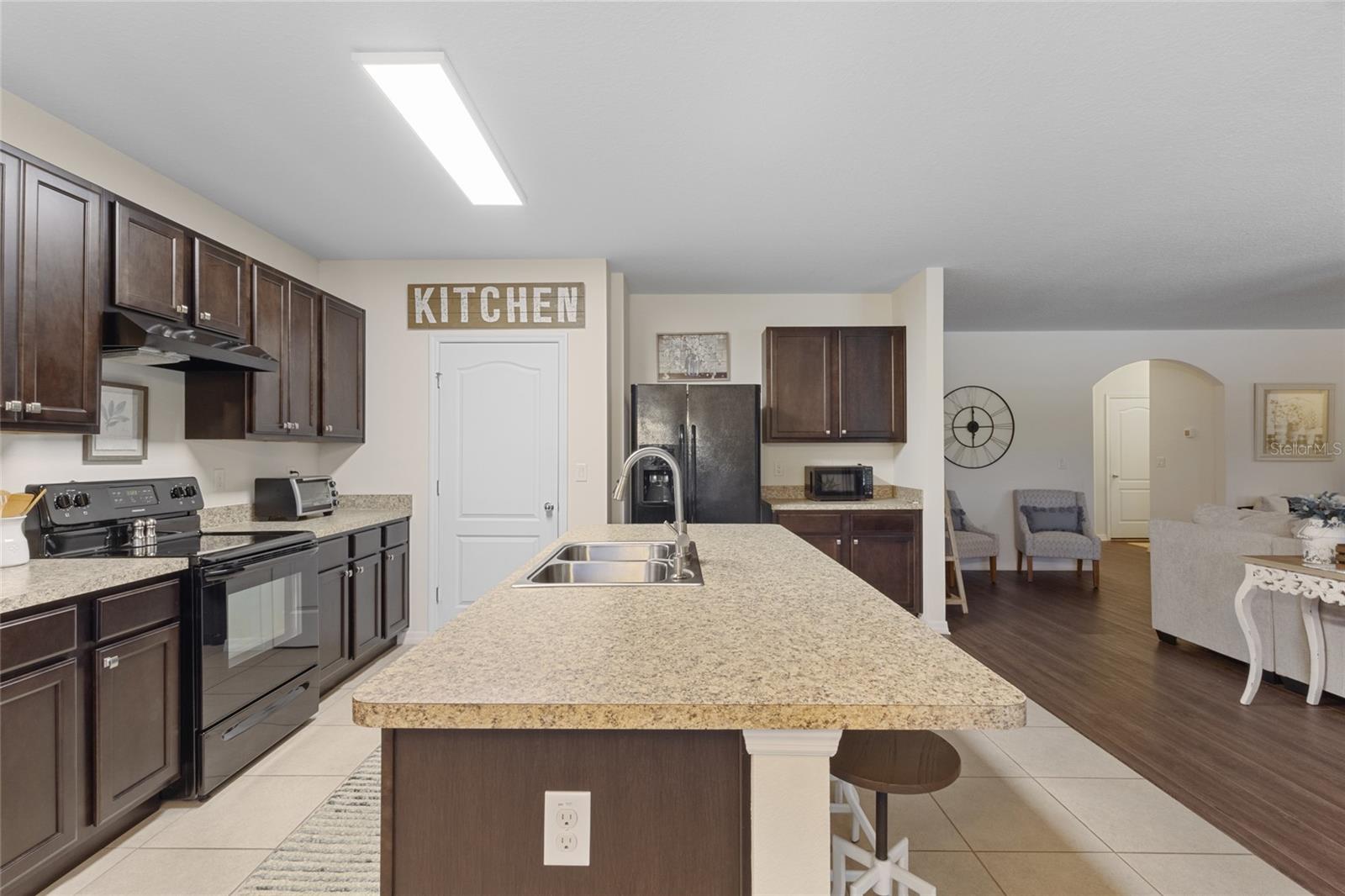 5759 MARSH LANDING DR