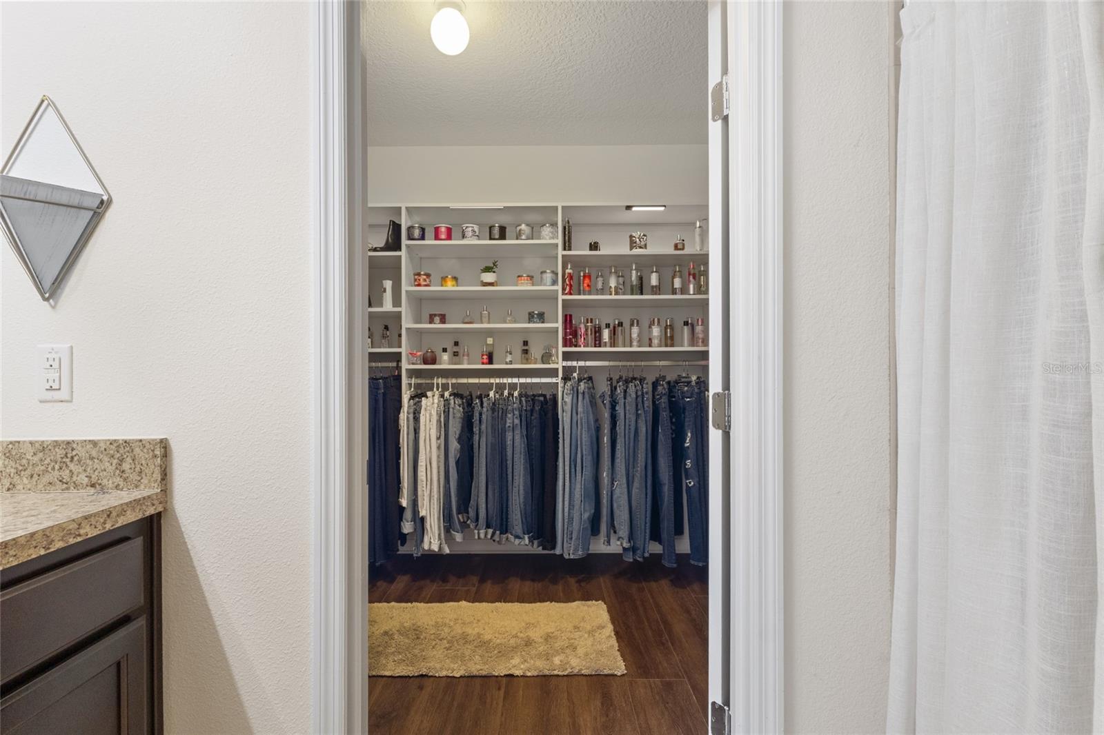 5759 MARSH LANDING DR