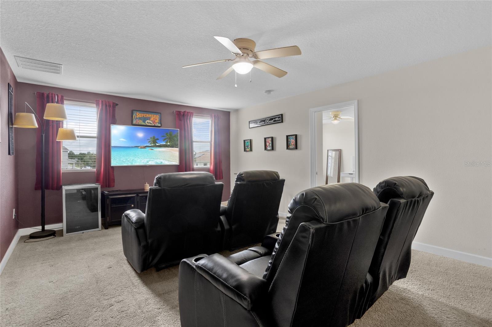 2287 VICTORIA DR