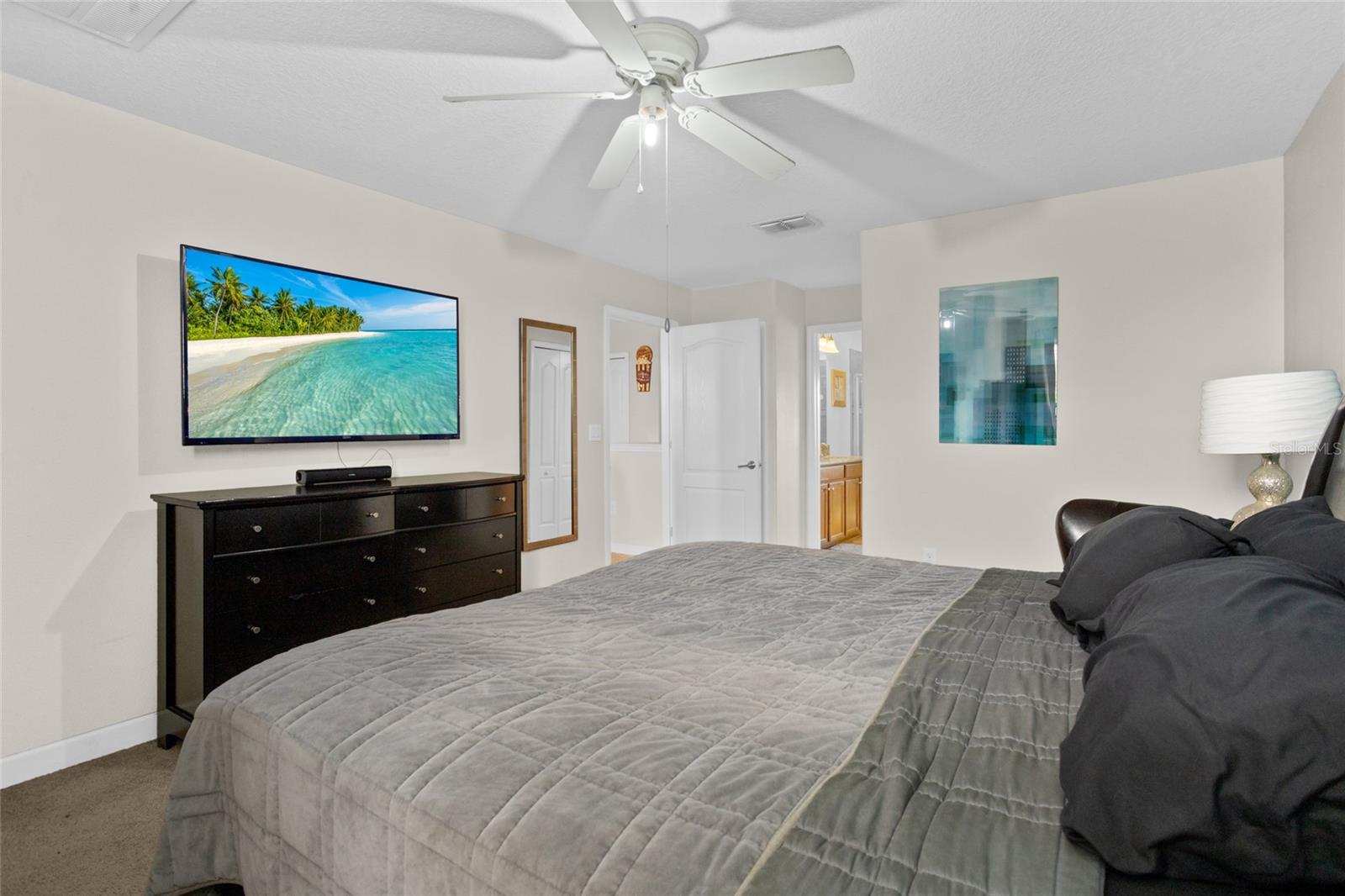 2287 VICTORIA DR