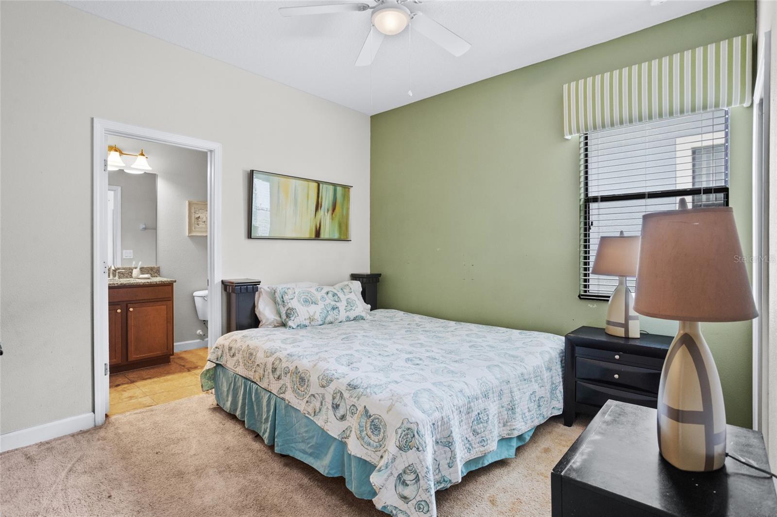 2287 VICTORIA DR