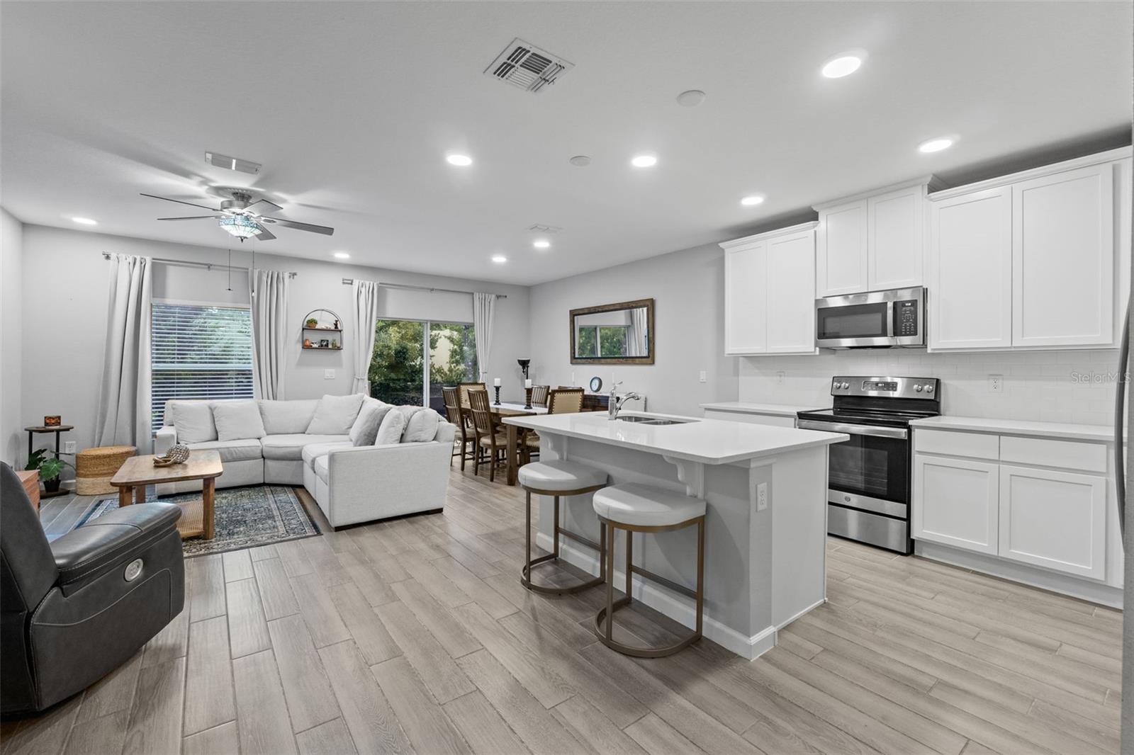 3137 RIVERBOAT WAY