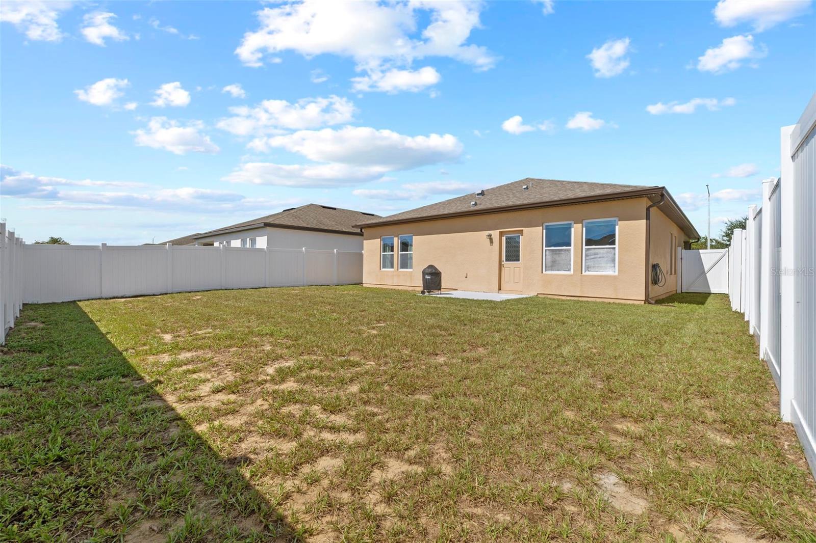 366 EAGLECREST DR