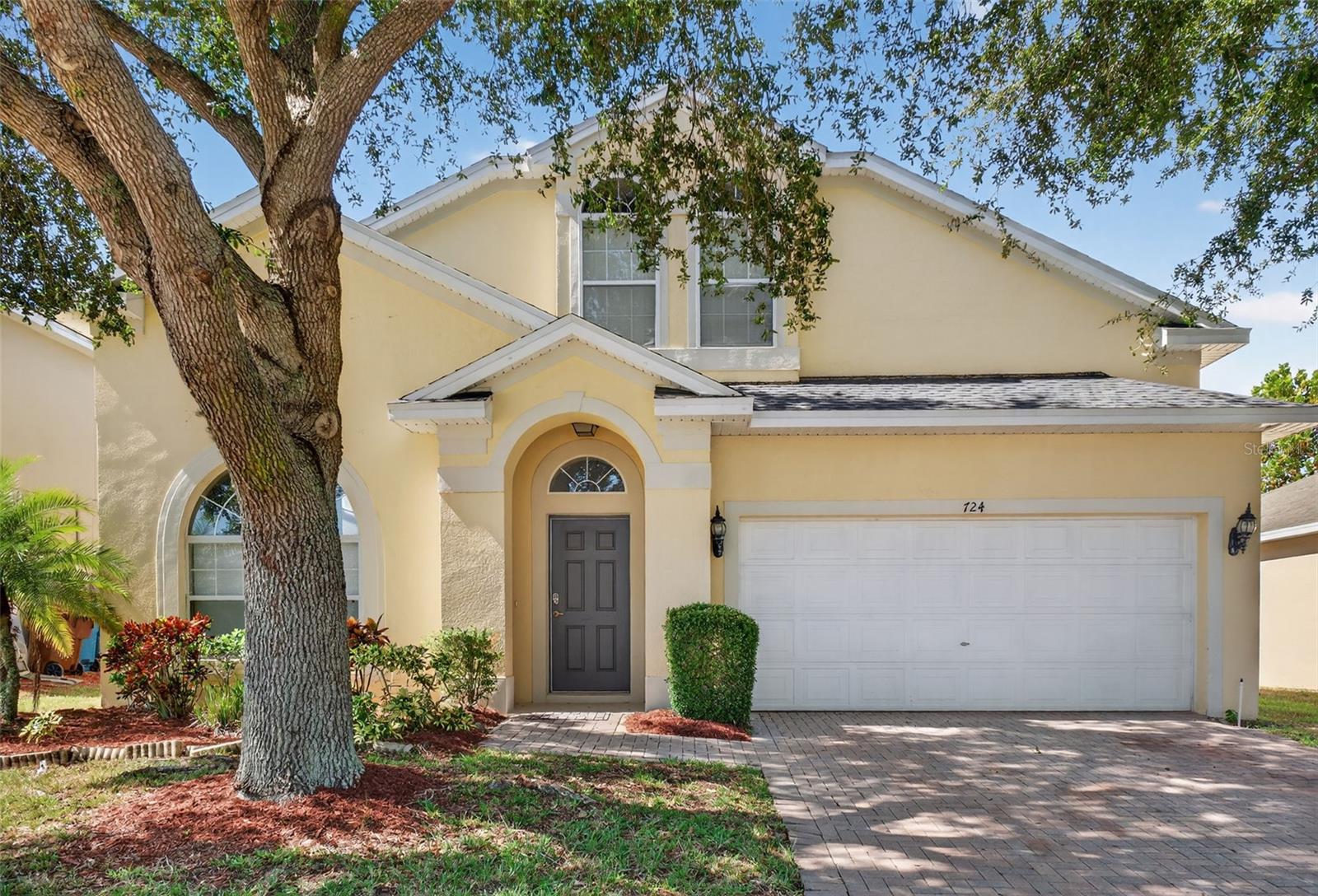 724 ANDALUSIA LOOP