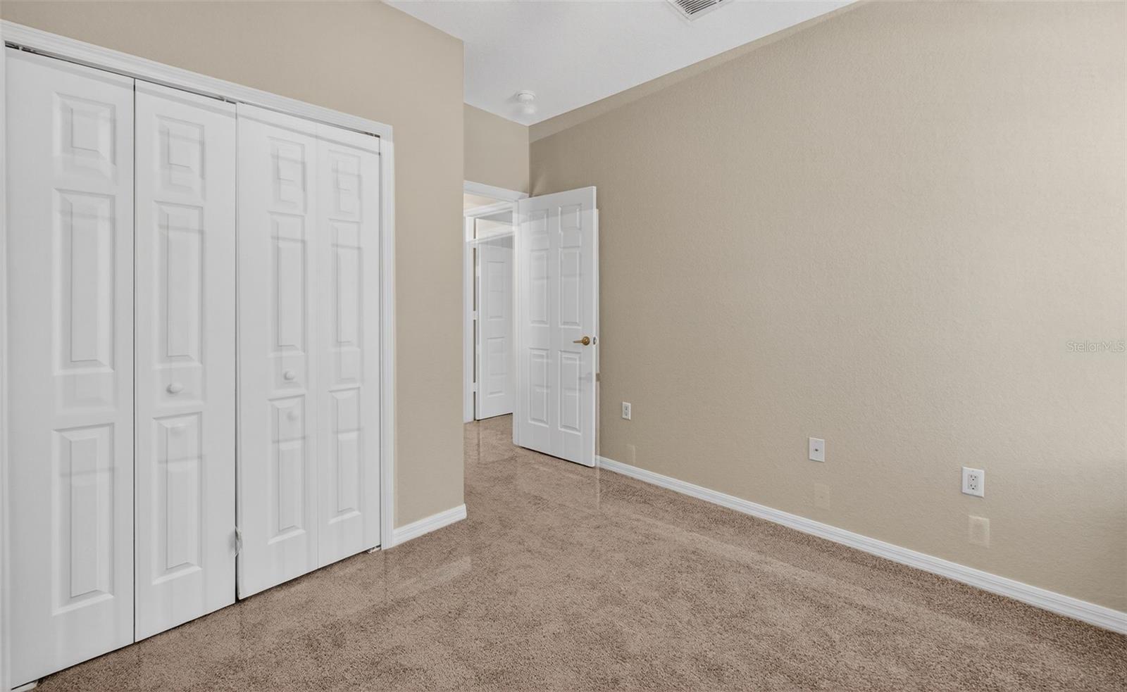 724 ANDALUSIA LOOP