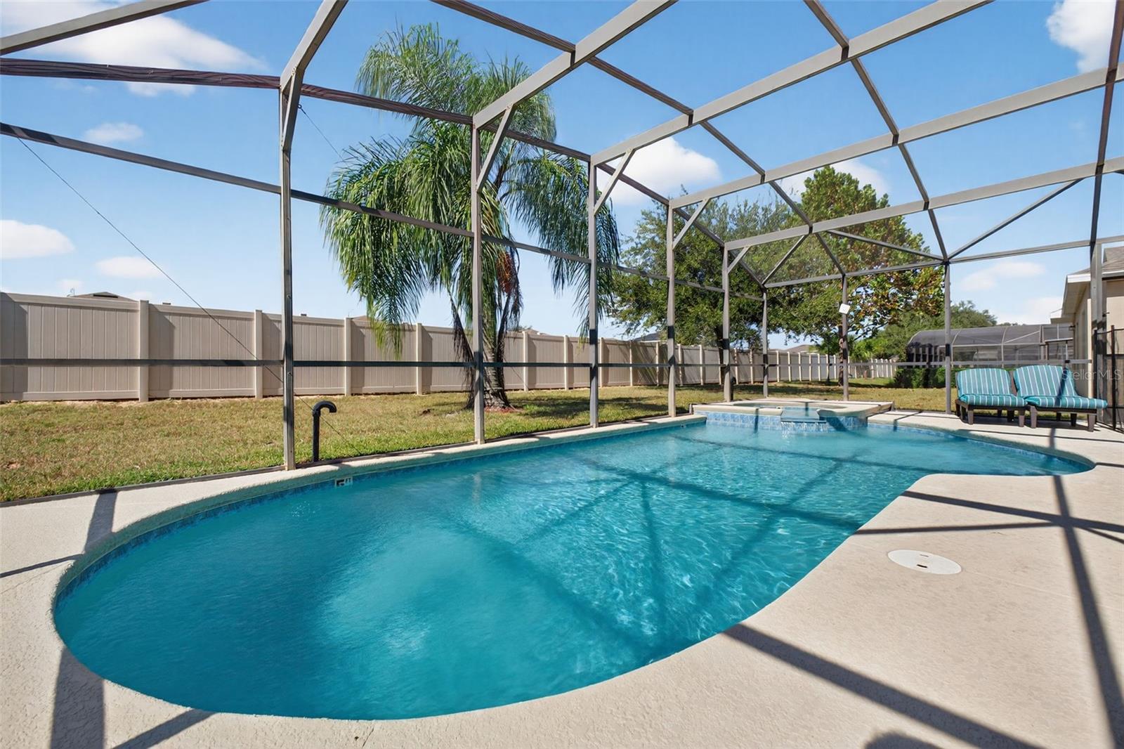 724 ANDALUSIA LOOP