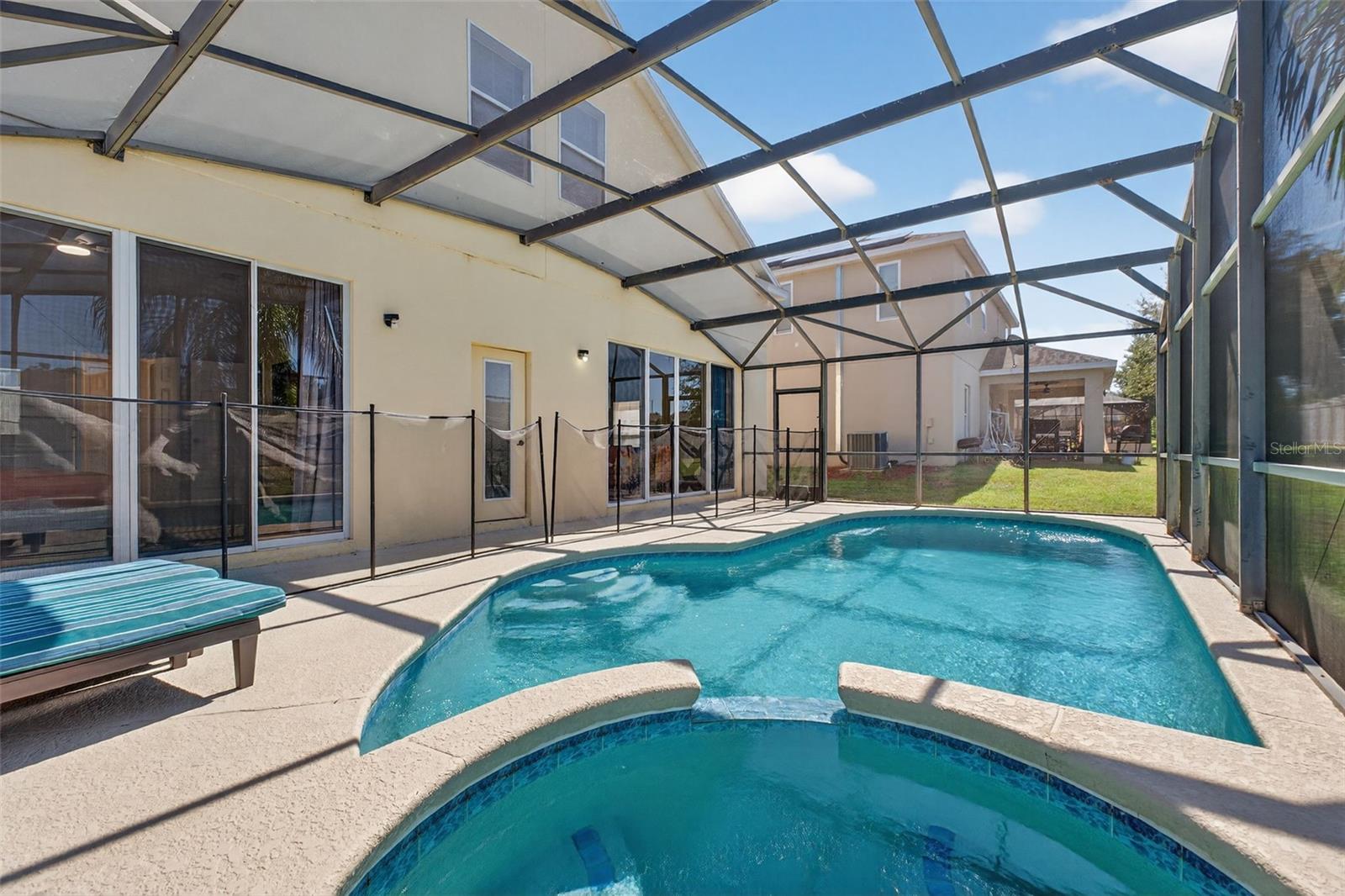 724 ANDALUSIA LOOP
